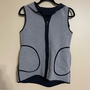 Lululemon Insculpt Reversible Vest Size 6 EUC